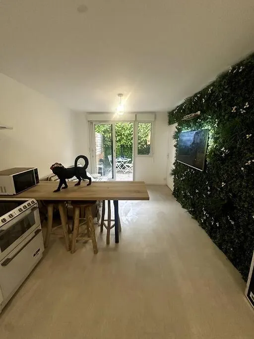 Geneva Jungle Loft Apartment Gaillard 0*,  France