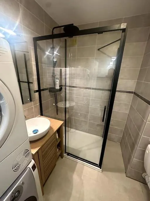 Geneva Jungle Loft Apartment Gaillard